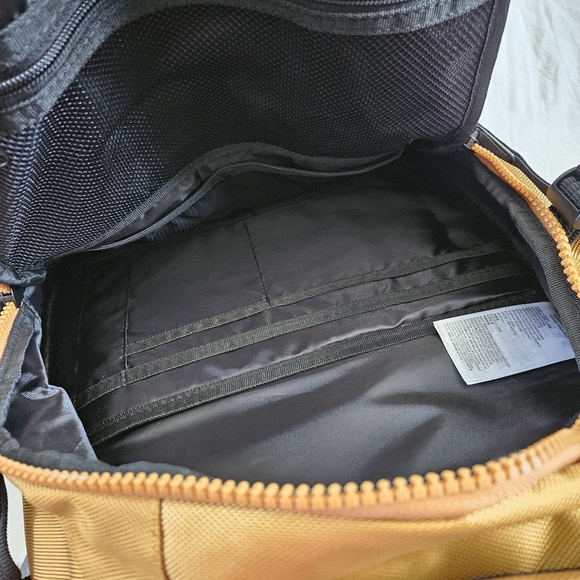 Nike Air Jordan Jumpman Flight Control Backpack Chutney Laptop MA0599-X0A - Picture 3 of 5